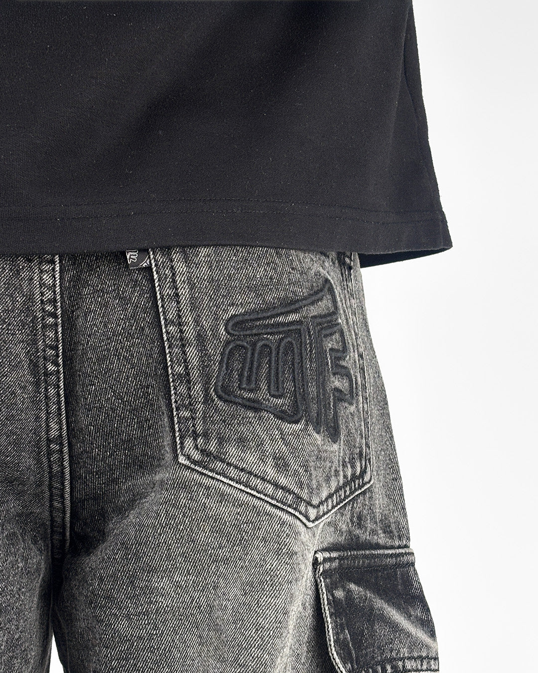 Stash Pocket Cargo Baggy Jeans